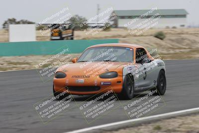 media/Jun-01-2025-CalClub SCCA (Sun) [[eae223c5dd]]/Group 5/Race (Front Straight)/